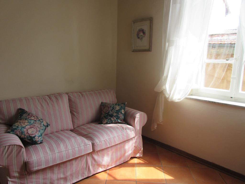 La Rondine Apartment Lucca Room photo