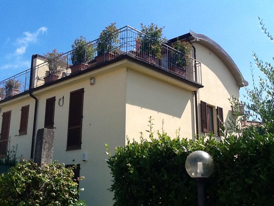La Rondine Apartment Lucca Exterior photo